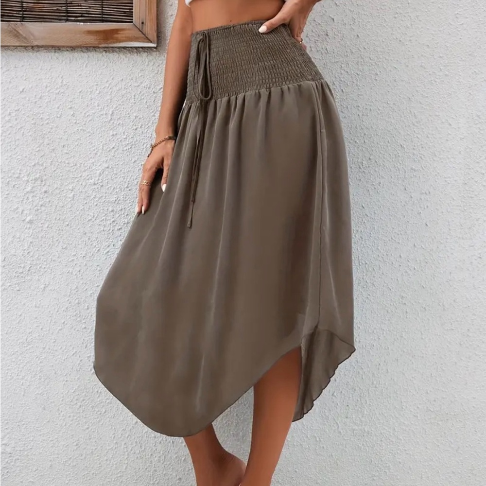 New Taupe colored chiffon skirt